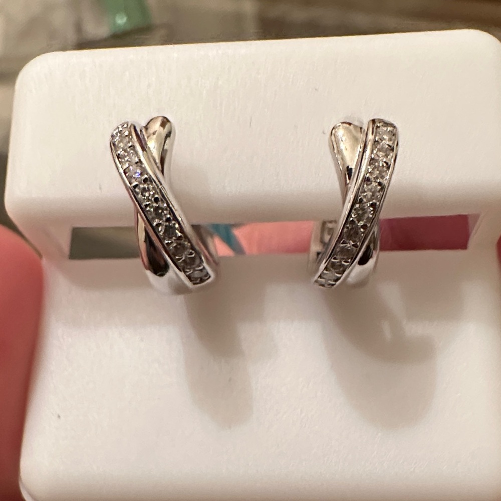 Sterling Silver Crisscross Hoop Earrings .20 ctw 
Moissanite